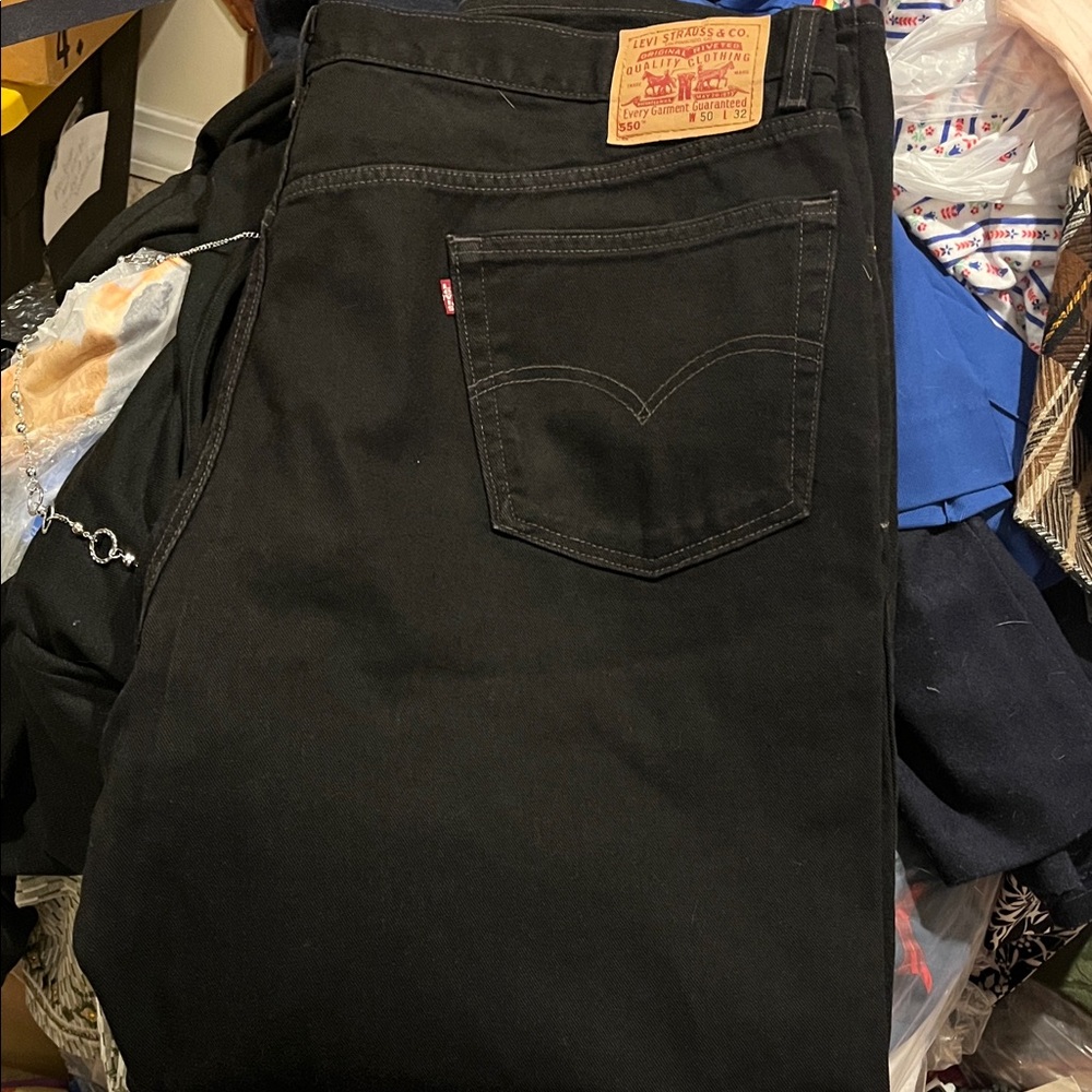 Levi’s 550 sz 50 x 32 black color